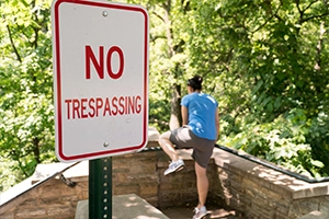 can hoa enter your house without permission